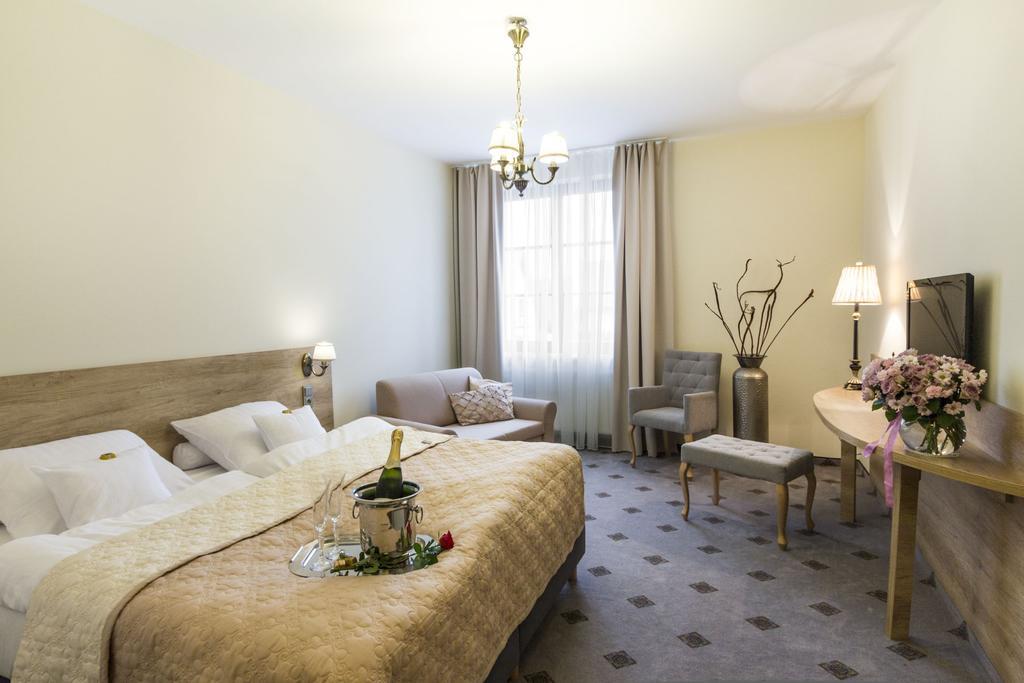 Hotel Notabene Świdnik Zimmer foto
